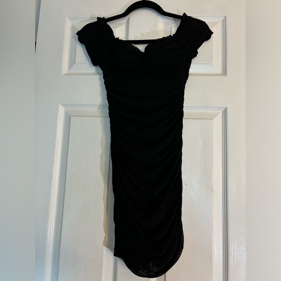 Lulus Ruched Off-the-Shoulder Bodycon Mini Dress - Picture 1 of 4